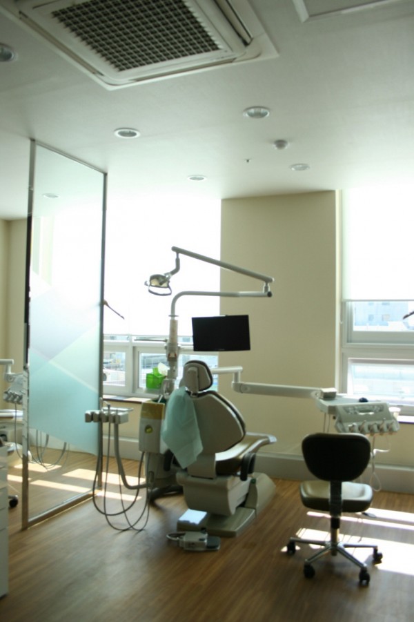 121108_macdentist155142.JPG